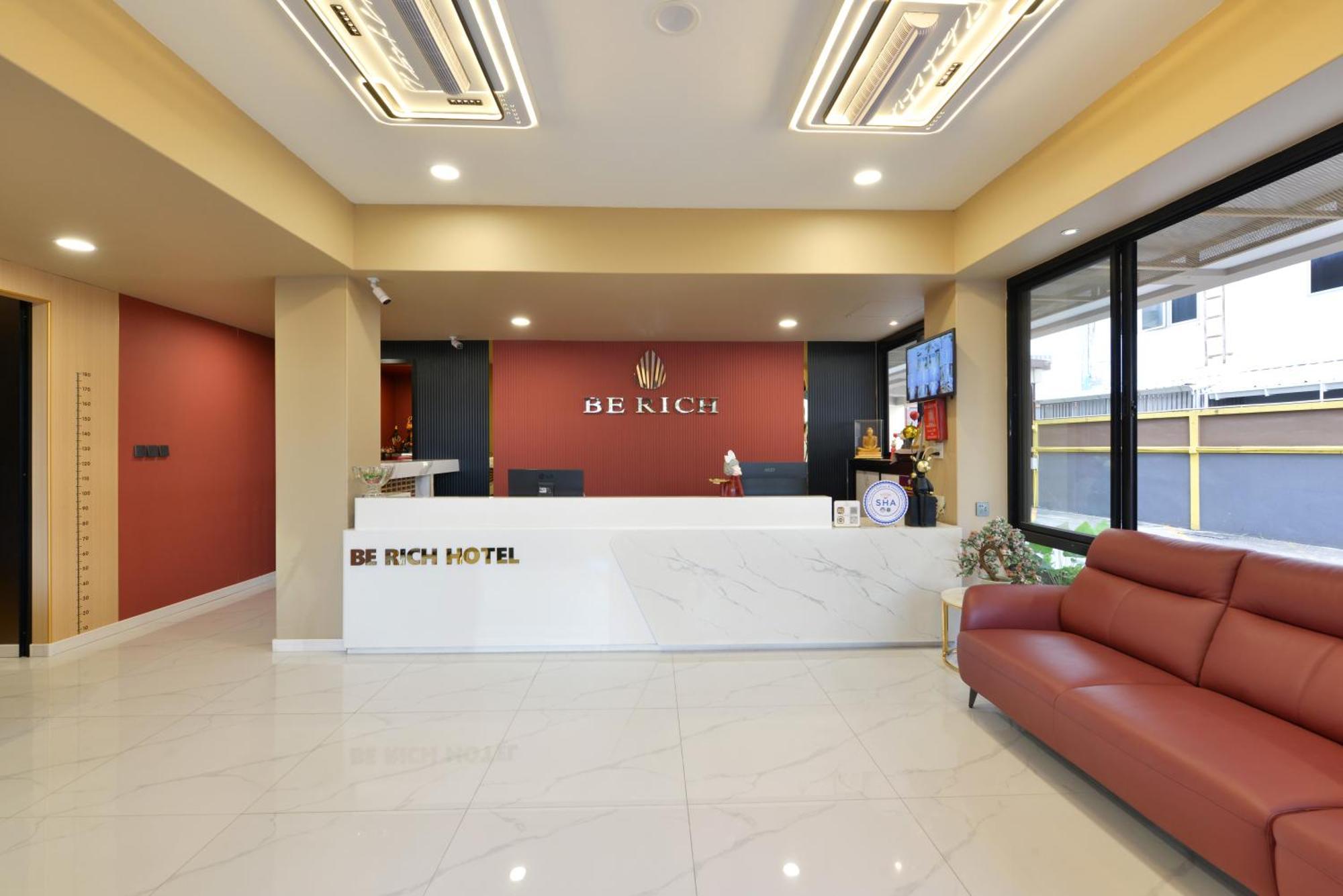 Berich Hotel Tak Exteriör bild